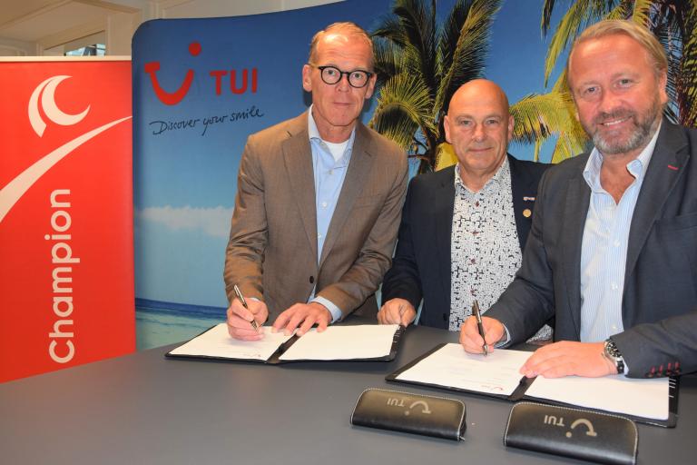Teaser image for Le Champion en TUI Sports slaan handen ineen