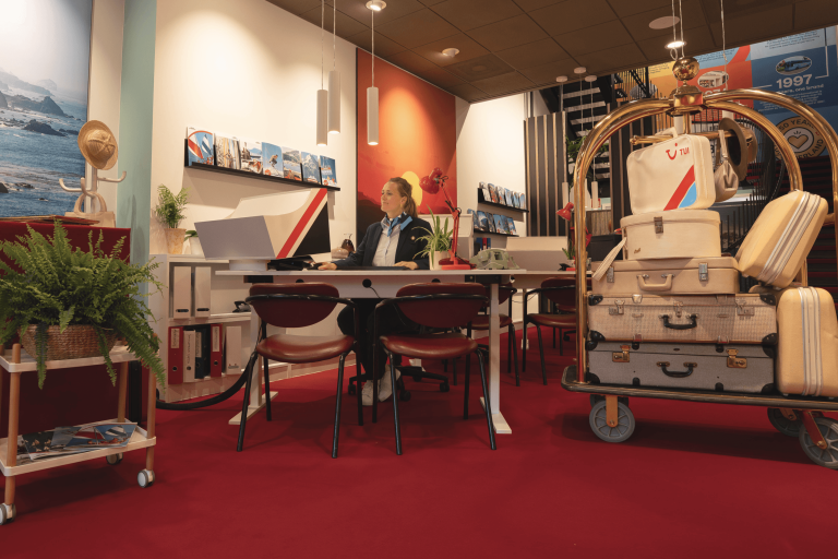 Teaser image for 150 jaar reiservaring komt tot leven in de TUI Time Travel Shop